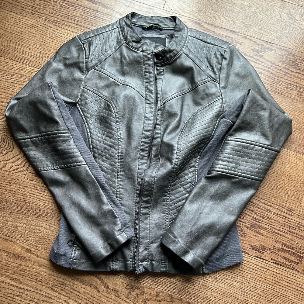 Maurice’s Size M Gray Leather Jacket. Barely worn.